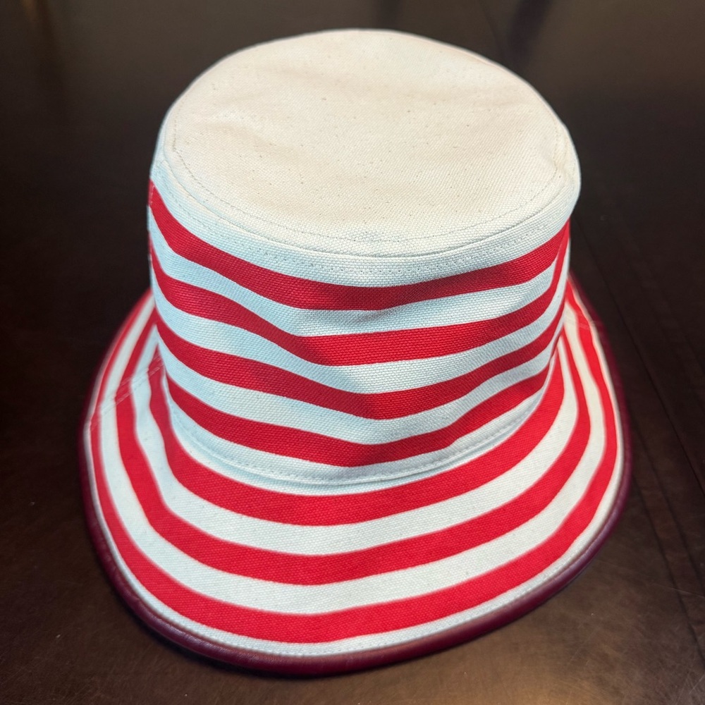 New Authentic Gucci Logo Bucket Hat Red White - Picture 13 of 13